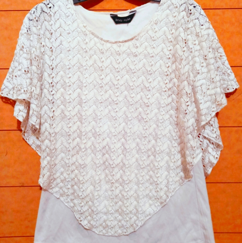 Brody Myles elegant blouse